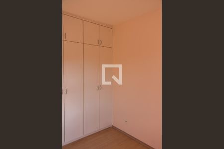 QUARTO 1 de apartamento para alugar com 2 quartos, 98m² em Vila Industrial, Campinas