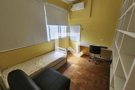 Quarto 1 de apartamento para alugar com 3 quartos, 95m² em Laranjeiras, Rio de Janeiro