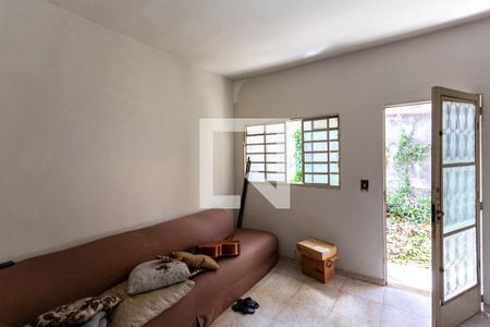 Sala de casa para alugar com 1 quarto, 61m² em Dom Bosco, Belo Horizonte