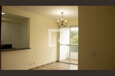 Sala de apartamento para alugar com 2 quartos, 54m² em Quitaúna, Osasco