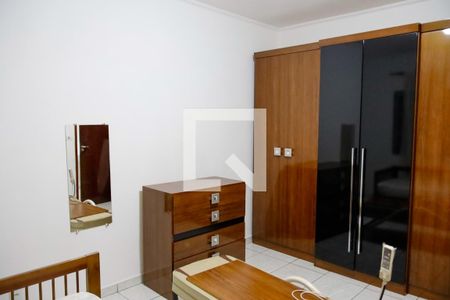Quarto 1 de casa para alugar com 1 quarto, 47m² em Ayrosa, Osasco