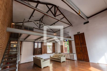 Sobrado de casa para alugar com 2 quartos, 231m² em Rio Comprido, Rio de Janeiro