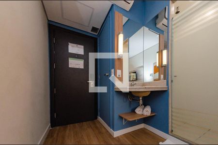 Banheiro de kitnet/studio à venda com 1 quarto, 20m² em Santa Efigênia, Belo Horizonte