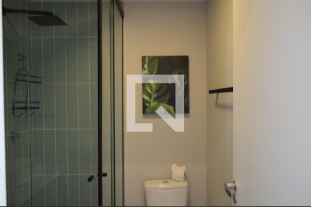 Banheiro de casa de condomínio para alugar com 1 quarto, 22m² em Vila Mariana, São Paulo