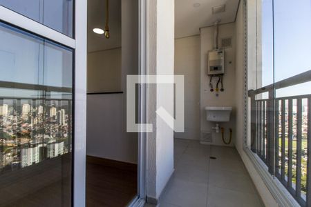 Varanda de apartamento para alugar com 2 quartos, 47m² em Jardim Tupanci, Barueri
