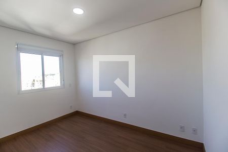 Quarto 1 de apartamento para alugar com 2 quartos, 47m² em Jardim Tupanci, Barueri