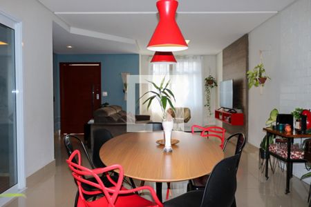 Sala de jantar de casa à venda com 4 quartos, 200m² em Olímpico, São Caetano do Sul