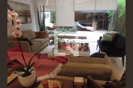 Sala de casa à venda com 3 quartos, 200m² em Jardim Ampliacao, São Paulo