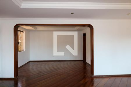 Sala 1 de casa para alugar com 3 quartos, 340m² em Santa Maria, São Caetano do Sul