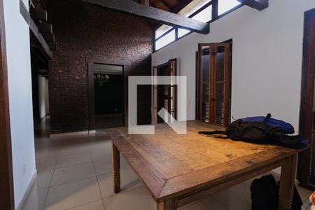 Sala 1 de casa à venda com 5 quartos, 300m² em Barra da Tijuca, Rio de Janeiro