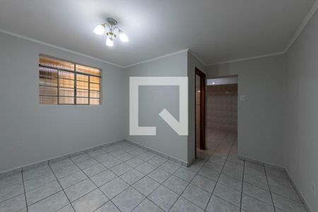 Sala  de casa para alugar com 2 quartos, 80m² em Parque Santa Madalena, São Paulo