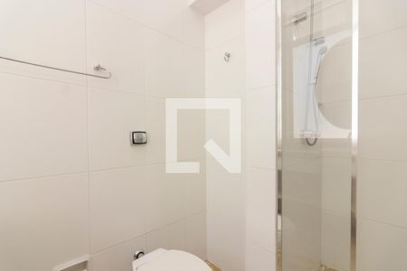Banheiro da Suíte 1 de casa à venda com 3 quartos, 550m² em Alto de Pinheiros, São Paulo