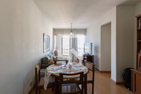 Sala de apartamento para alugar com 2 quartos, 74m² em Vila Isabel, Rio de Janeiro