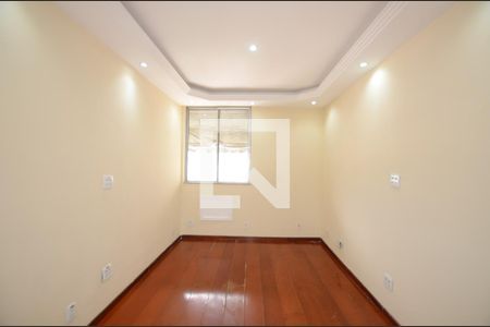 Sala de apartamento para alugar com 2 quartos, 44m² em Vila Valqueire, Rio de Janeiro
