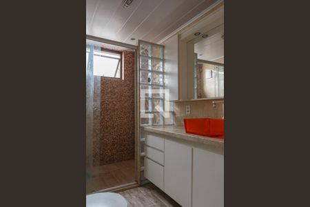Banheiro de apartamento para alugar com 2 quartos, 92m² em Cristal, Porto Alegre