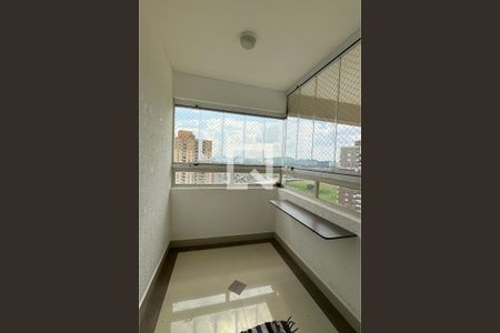 Varanda de apartamento para alugar com 2 quartos, 75m² em Tamboré, Barueri