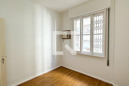 Quarto 01 de apartamento à venda com 3 quartos, 120m² em Leme, Rio de Janeiro