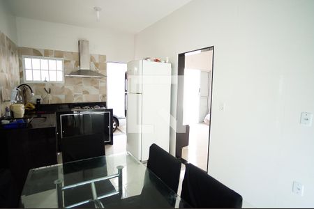 Sala e Cozinha de casa à venda com 3 quartos, 200m² em Campo Alegre, Belo Horizonte