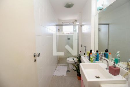 Banheiro  de apartamento à venda com 3 quartos, 109m² em Funcionários, Belo Horizonte