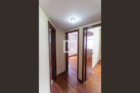 Corredor de apartamento para alugar com 3 quartos, 182m² em Silveira, Belo Horizonte