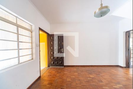 Sala de casa para alugar com 3 quartos, 152m² em Vila Bastos, Santo André