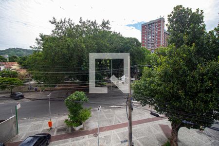 Vista do Quarto 1 de apartamento para alugar com 2 quartos, 75m² em Grajaú, Rio de Janeiro