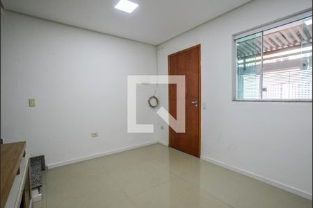 Sala de casa à venda com 2 quartos, 68m² em Vila Valparaiso, Santo André