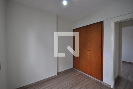 Quarto 1 de apartamento para alugar com 2 quartos, 67m² em Parque Novo Mundo, São Paulo