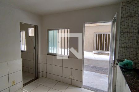 sala de apartamento para alugar com 1 quarto, 30m² em Taquara, Rio de Janeiro