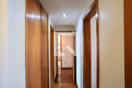 Corredor de apartamento para alugar com 4 quartos, 219m² em Lourdes, Belo Horizonte