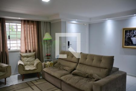 Sala de casa à venda com 4 quartos, 225m² em Cerâmica, São Caetano do Sul
