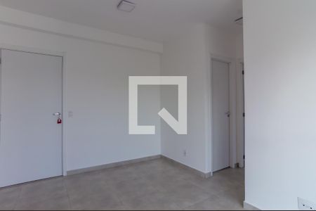 SALA de apartamento para alugar com 1 quarto, 47m² em Jardim Tupanci, Barueri