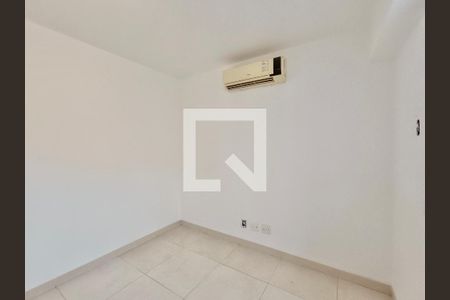 Quarto de apartamento à venda com 3 quartos, 80m² em Leblon, Rio de Janeiro