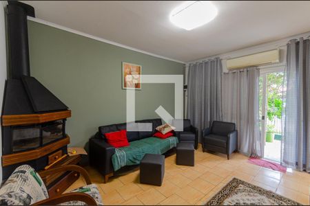 Sala de casa para alugar com 3 quartos, 177m² em Vila Nova, Porto Alegre