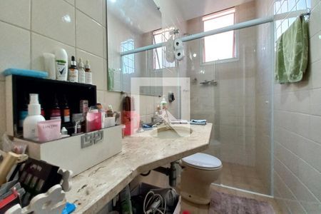 Banheiro de apartamento à venda com 3 quartos, 114m² em Cambuí, Campinas