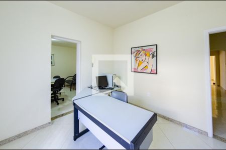 Sala de casa para alugar com 3 quartos, 300m² em Carlos Prates, Belo Horizonte