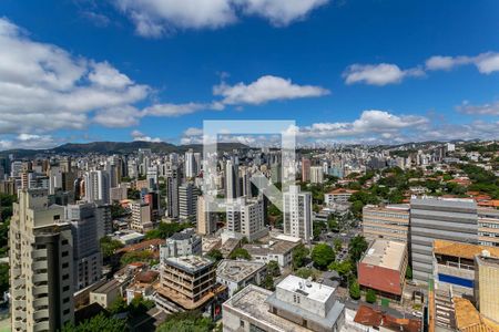Vista Sala de apartamento à venda com 2 quartos, 110m² em Santo Agostinho, Belo Horizonte
