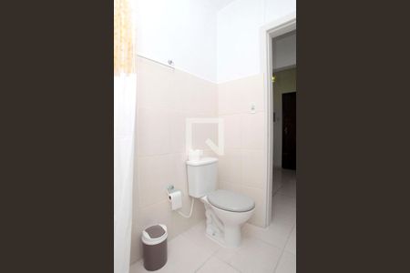 Banheiro de apartamento para alugar com 1 quarto, 31m² em Farroupilha, Porto Alegre
