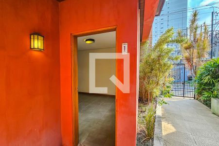 entrada de casa de condomínio para alugar com 3 quartos, 162m² em Jardim da Glória, São Paulo