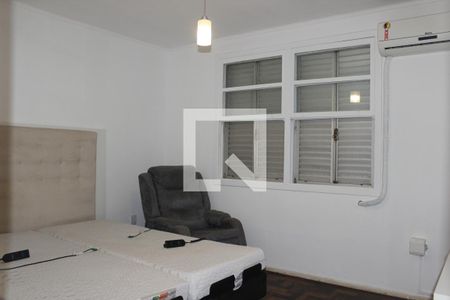 Quarto 1 de apartamento para alugar com 2 quartos, 64m² em Menino Deus, Porto Alegre
