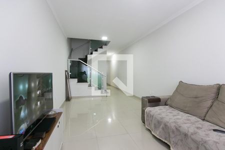 Sala de casa para alugar com 3 quartos, 103m² em Vila Taquari, São Paulo