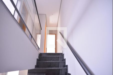 Escada de casa à venda com 3 quartos, 110m² em Vila Pires, Santo André