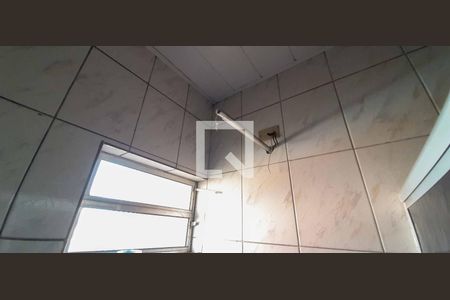 Banheiro de casa para alugar com 1 quarto, 30m² em Conceicao, Osasco