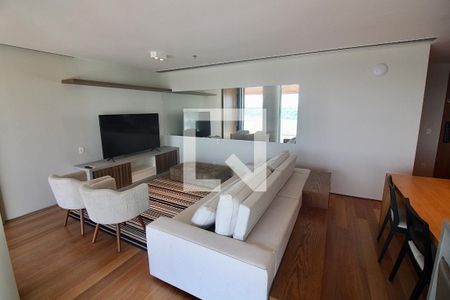 Sala de apartamento à venda com 1 quarto, 130m² em Barra da Tijuca, Rio de Janeiro