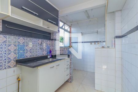 Cozinha de apartamento à venda com 2 quartos, 45m² em Sagrada Família, Belo Horizonte