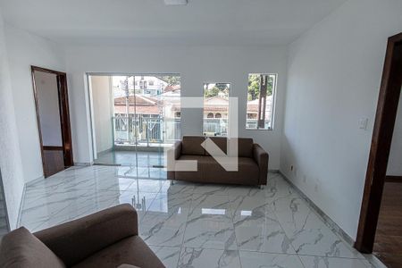 Sala de casa para alugar com 3 quartos, 194m² em Planalto, Belo Horizonte