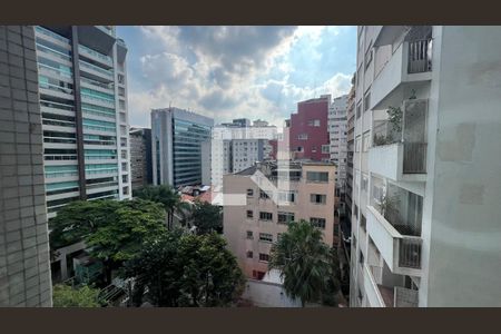 Vista da sala de apartamento para alugar com 2 quartos, 96m² em Jardim Paulista, São Paulo