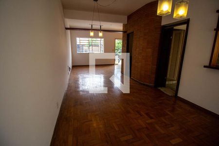 Sala de casa à venda com 3 quartos, 130m² em Perdizes, São Paulo