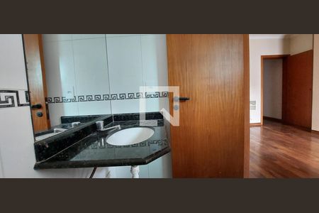Banheiro Quarto 1 suíte de apartamento para alugar com 3 quartos, 90m² em Campestre, Santo André