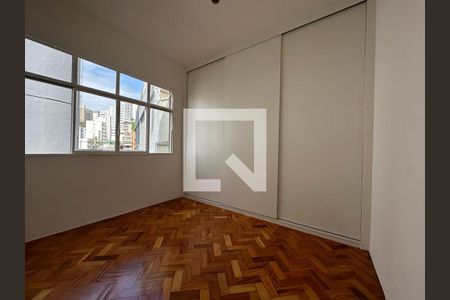 Quarto de apartamento à venda com 2 quartos, 121m² em Sion, Belo Horizonte